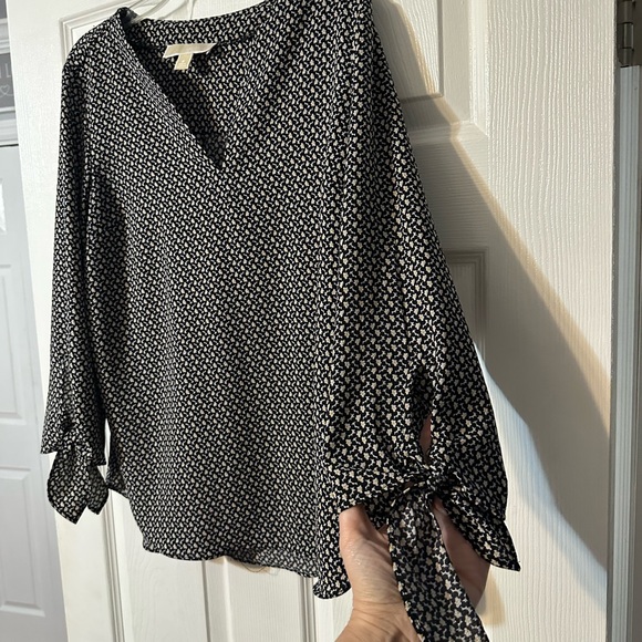 Michael Kors Floral Casual Blouse - Picture 7 of 14